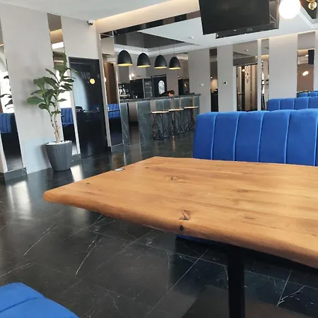 готель-ресторан Vertex * Tyachiv