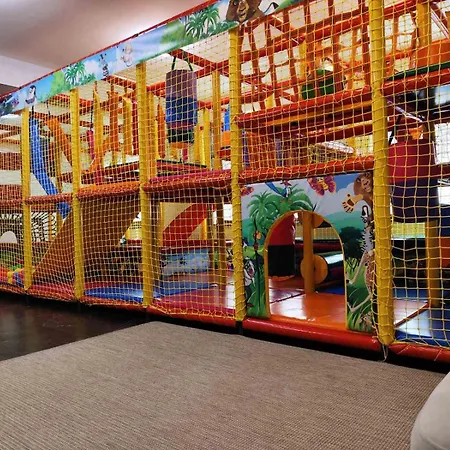 готель-ресторан Vertex Hotel *